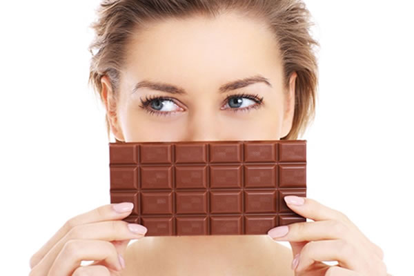 Mito ou verdade: Chocolate provoca espinhas?